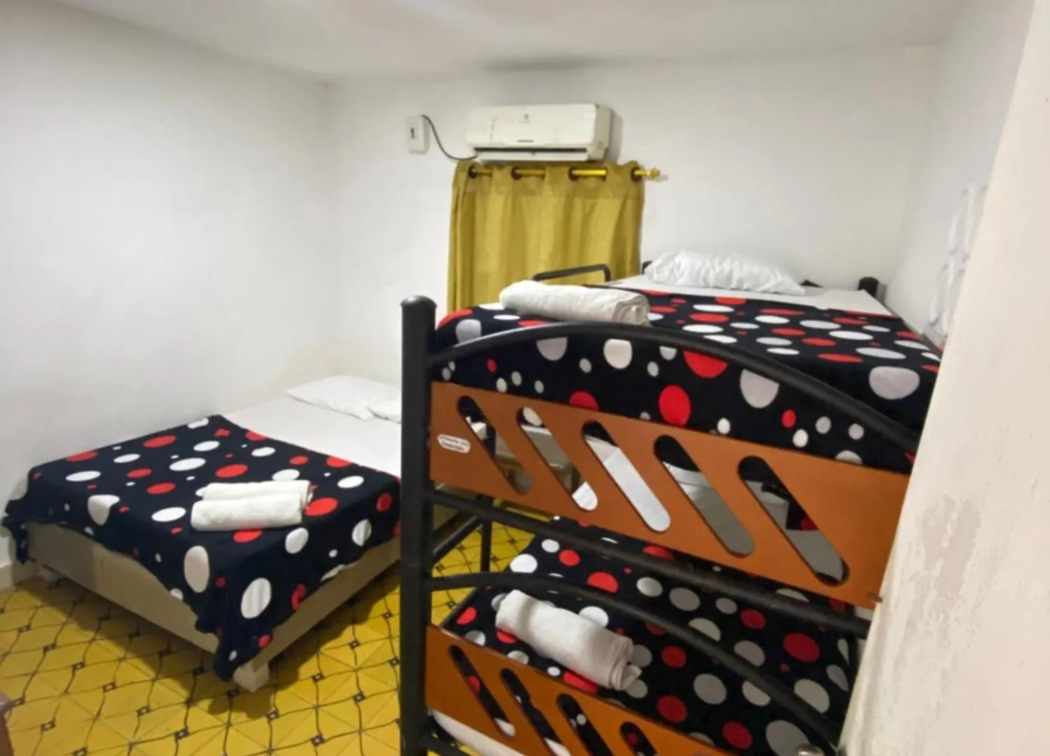 מלון Cartagena Hostal Familiar Caribbean Blue קולומביה